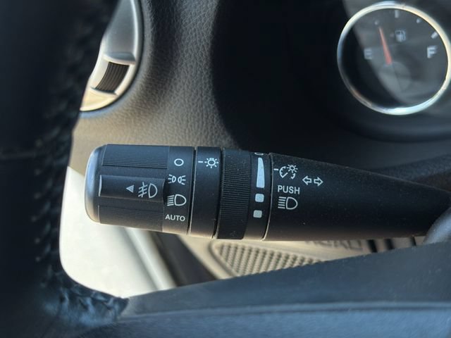 Used 2015 Jeep Wrangler Unlimited Rubicon w/ Connectivity Group AWD/4WD image 29