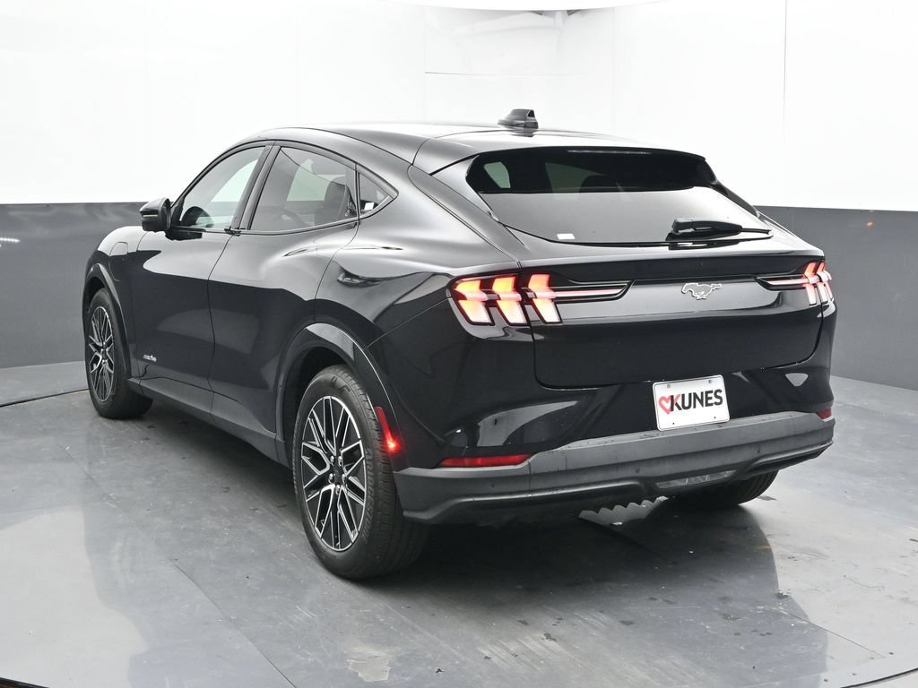 Used 2025 Ford Mustang Mach-E Premium AWD/4WD image 11