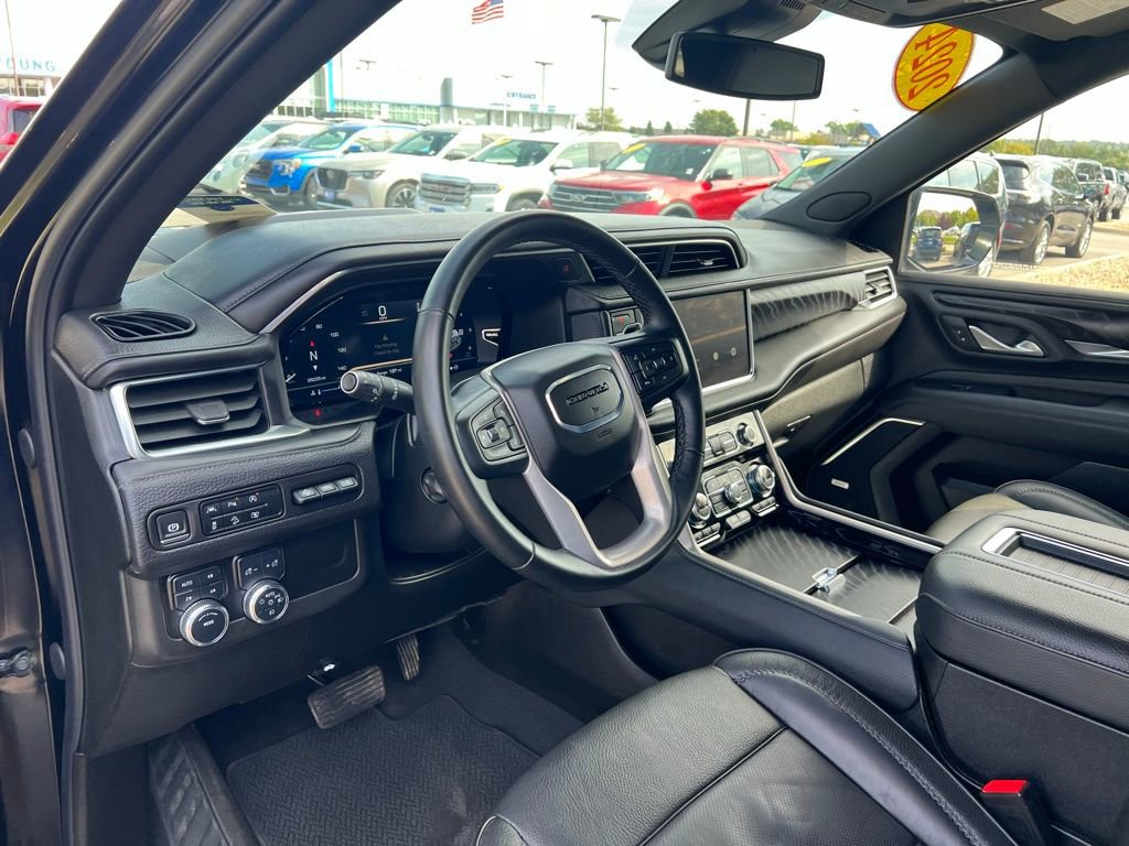 Used 2024 GMC Yukon Denali image 16