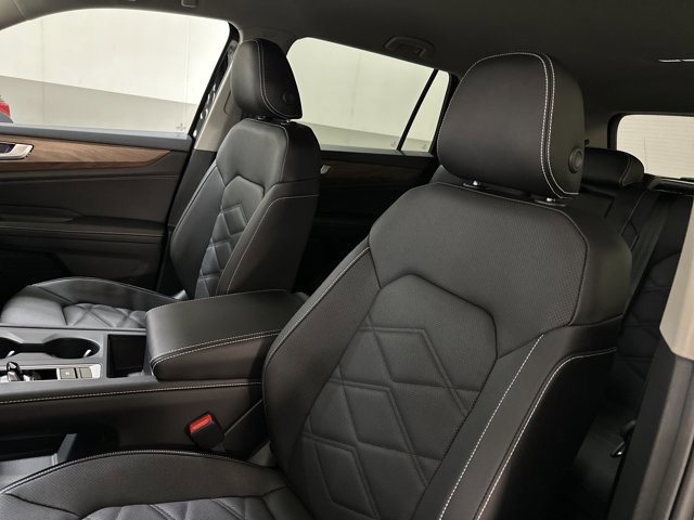 New 2026 Volkswagen Atlas SE image 13