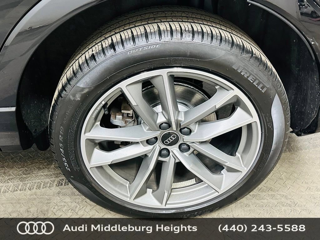 Certified 2023 Audi Q3 2.0T Premium Plus w/ Premium Plus Package AWD/4WD image 37