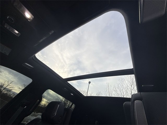 Used 2023 Cadillac Escalade ESV V image 21