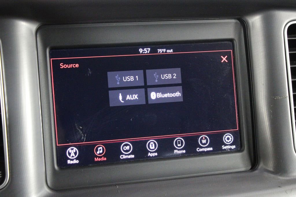 Used 2022 Dodge Charger SXT image 34