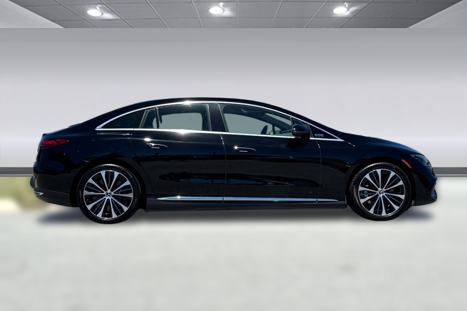 Used 2023 Mercedes-Benz EQE 350+ 4MATIC Sedan image 8