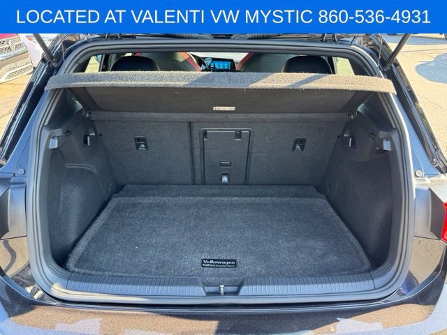 Used 2022 Volkswagen GTI SE FWD image 18
