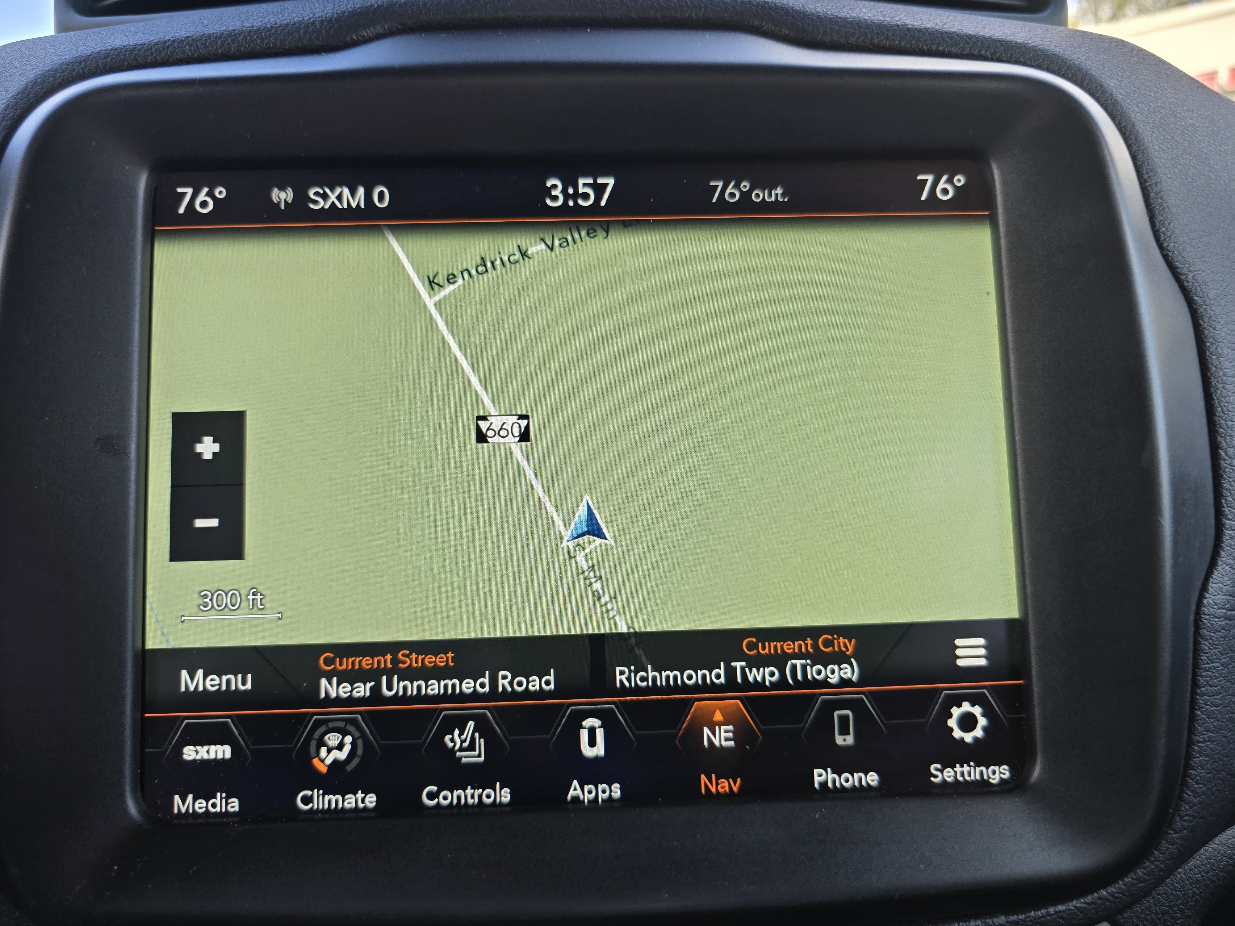 Used 2022 Jeep Renegade Altitude w/ Convenience Group AWD/4WD image 26