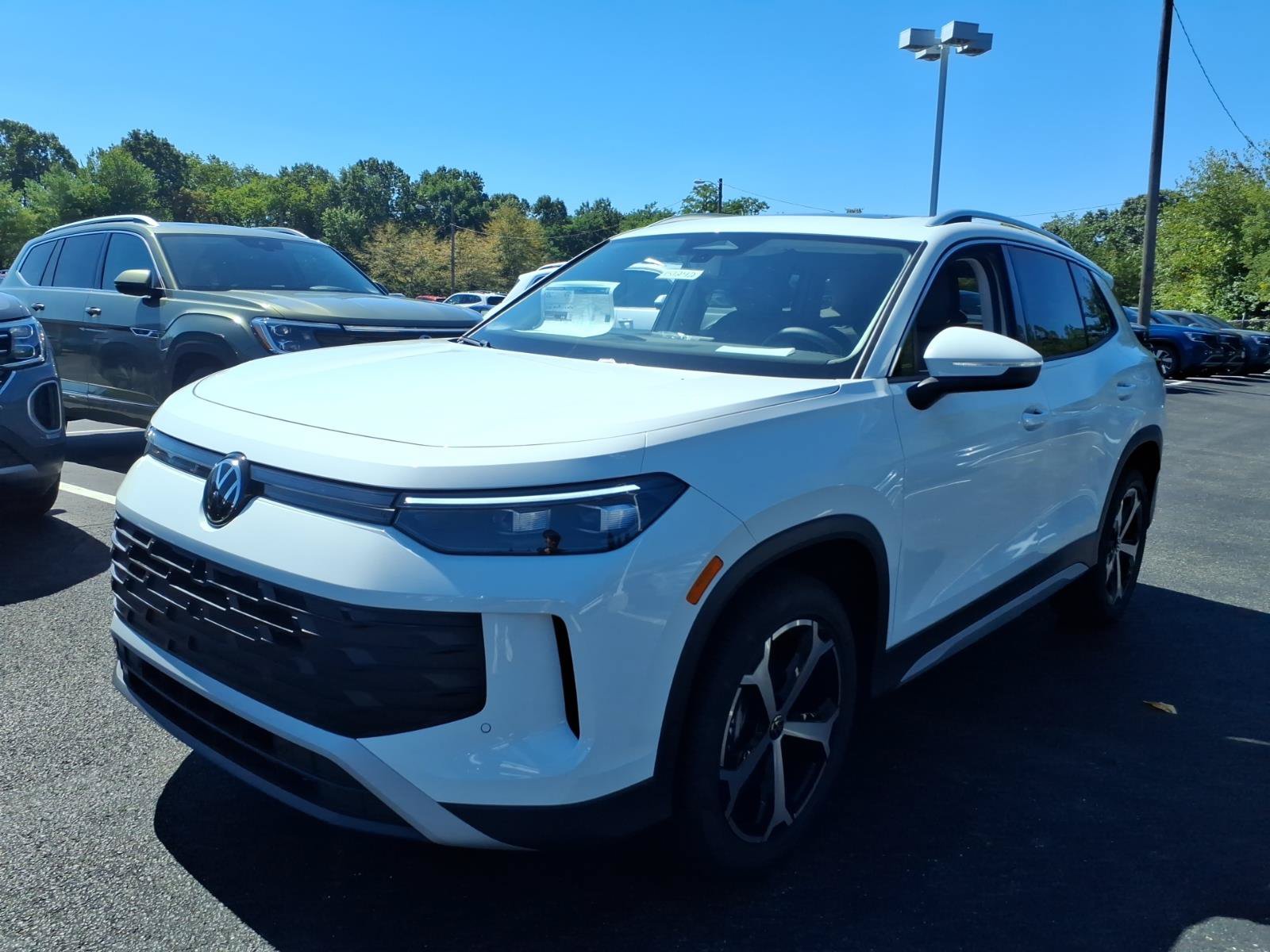 New 2026 Volkswagen Tiguan SE AWD/4WD image 6