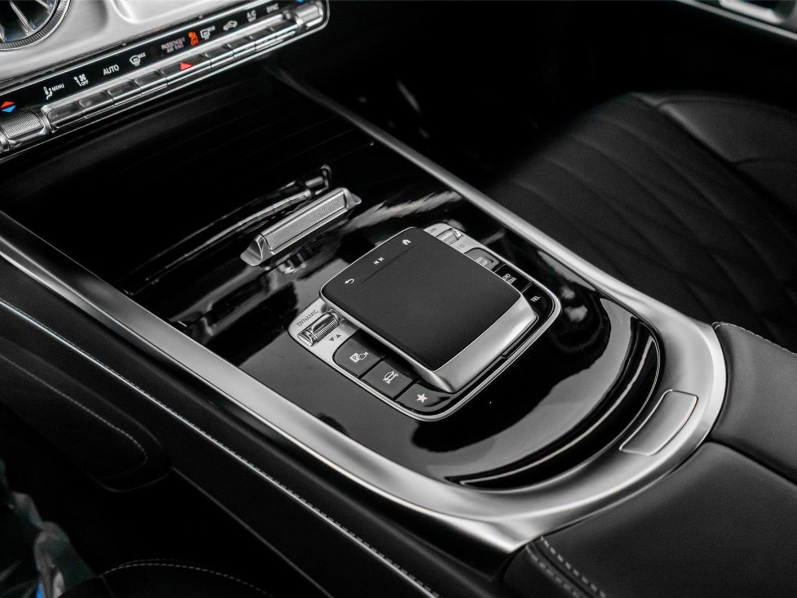 Used 2025 Mercedes-Benz G 63 AMG 4MATIC image 42