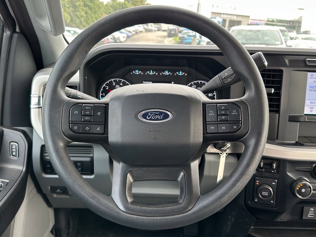 Used 2024 Ford F250 XL w/ Snow Plow/Camper Package AWD/4WD image 8
