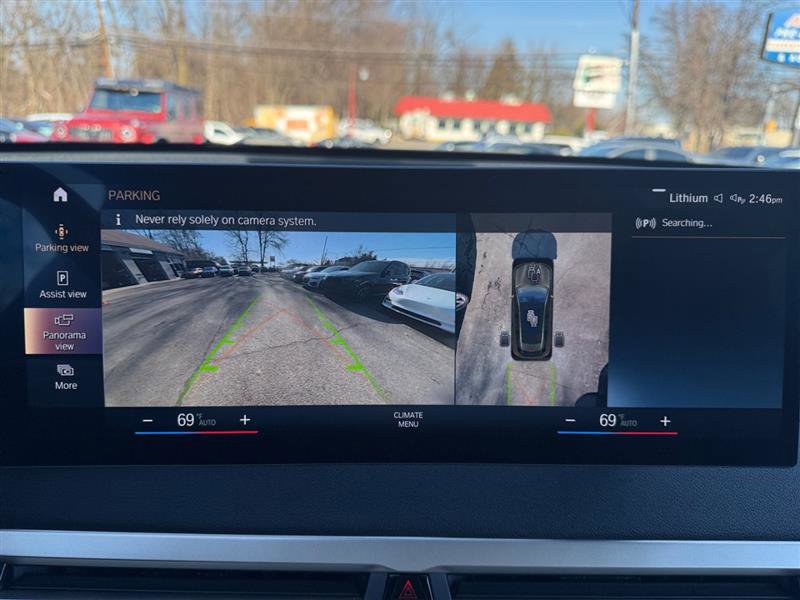 Used 2023 BMW iX xDrive50 w/ Premium Package image 22