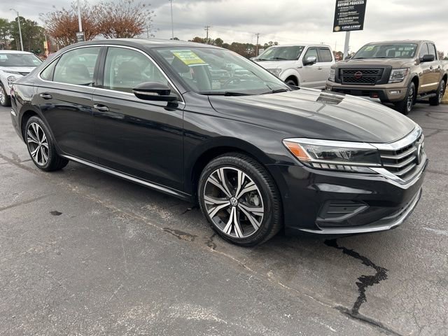 Used 2020 Volkswagen Passat 2.0T SEL image 4