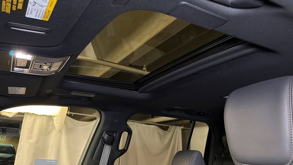 Certified 2025 Lexus LX 700h Overtrail AWD/4WD image 11