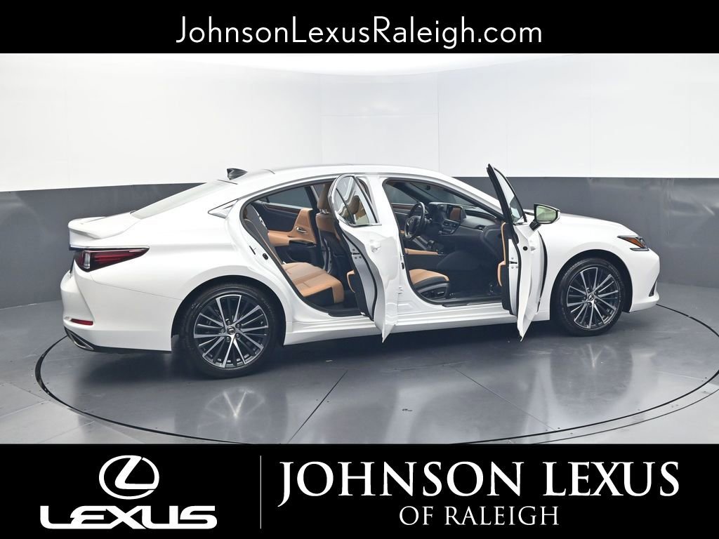 Used 2024 Lexus ES 350 w/ Premium Package image 31