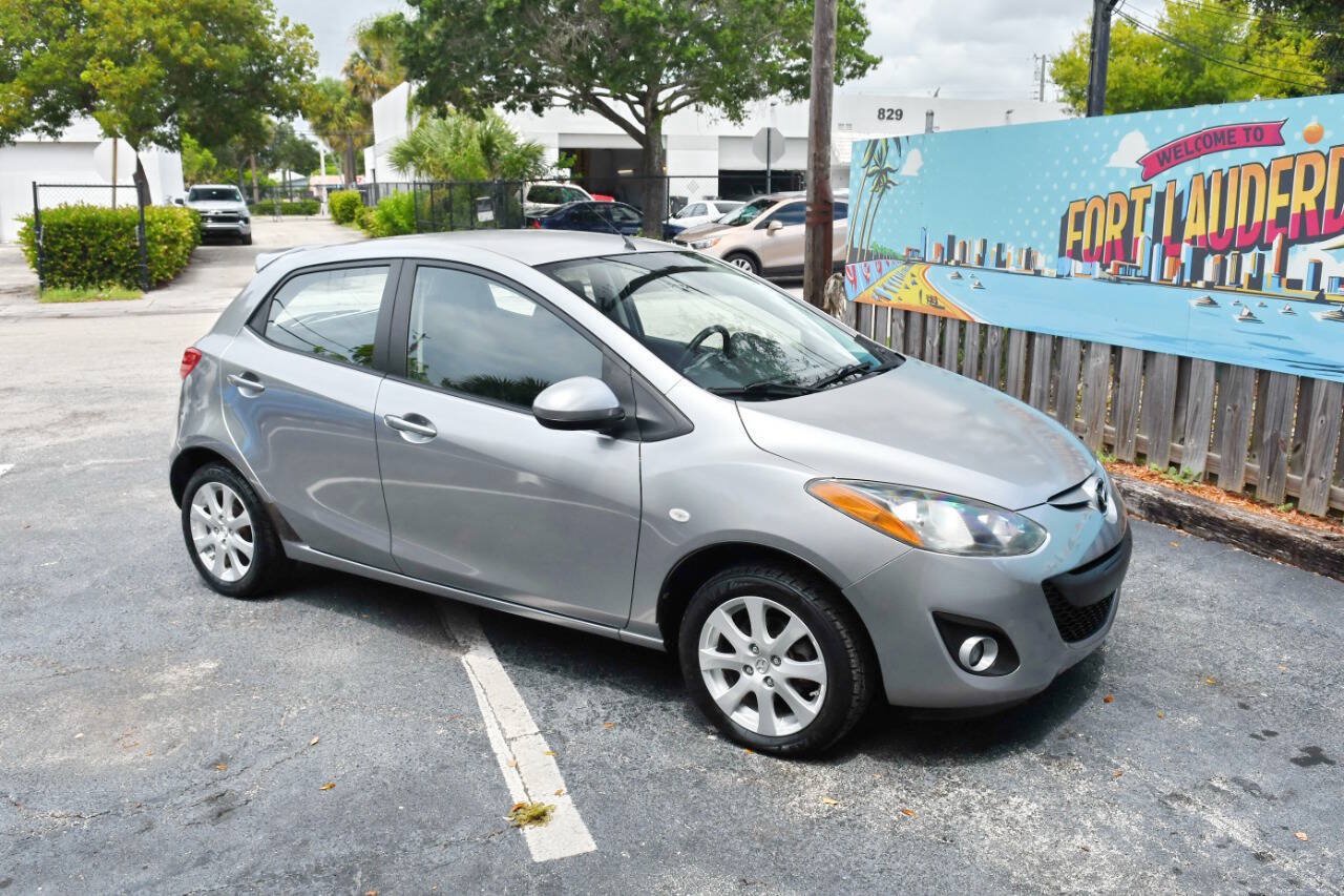 Used 2011 MAZDA MAZDA2 Touring FWD image 39