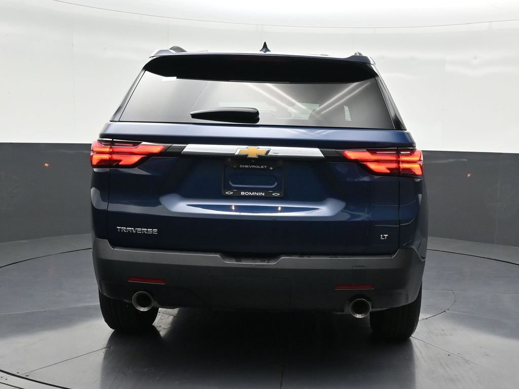 Used 2023 Chevrolet Traverse LT image 4