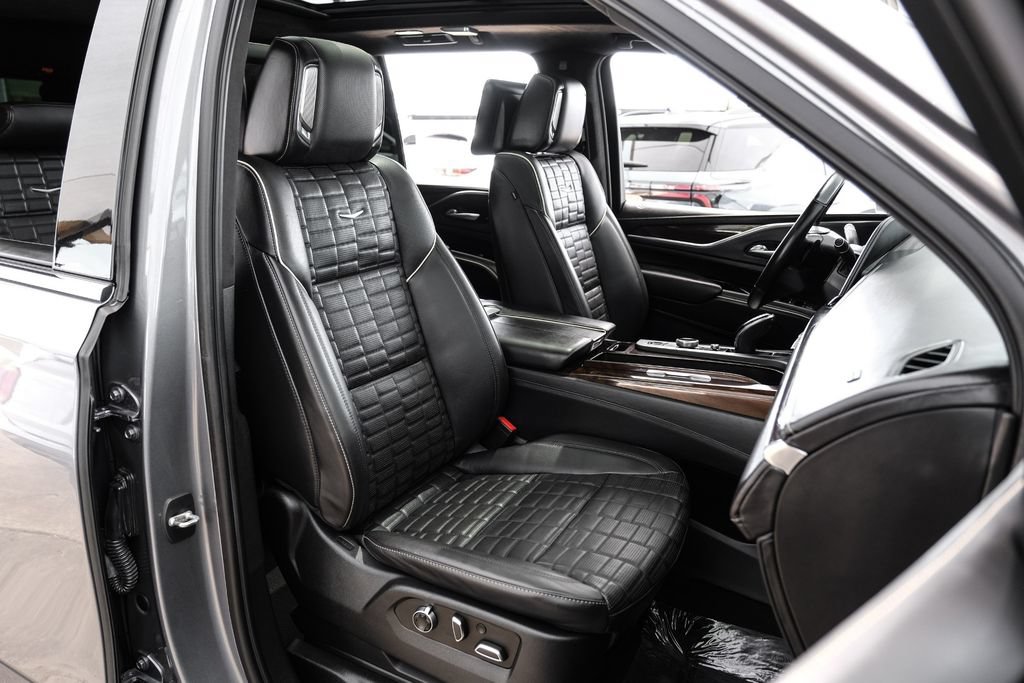 Used 2021 Cadillac Escalade Premium Luxury Platinum AWD/4WD image 41