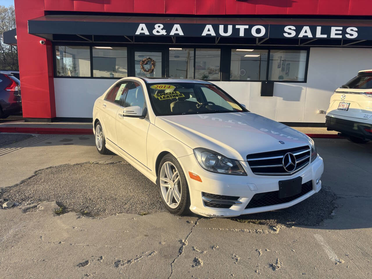 Used 2014 Mercedes-Benz C 300 4MATIC Sedan image 2