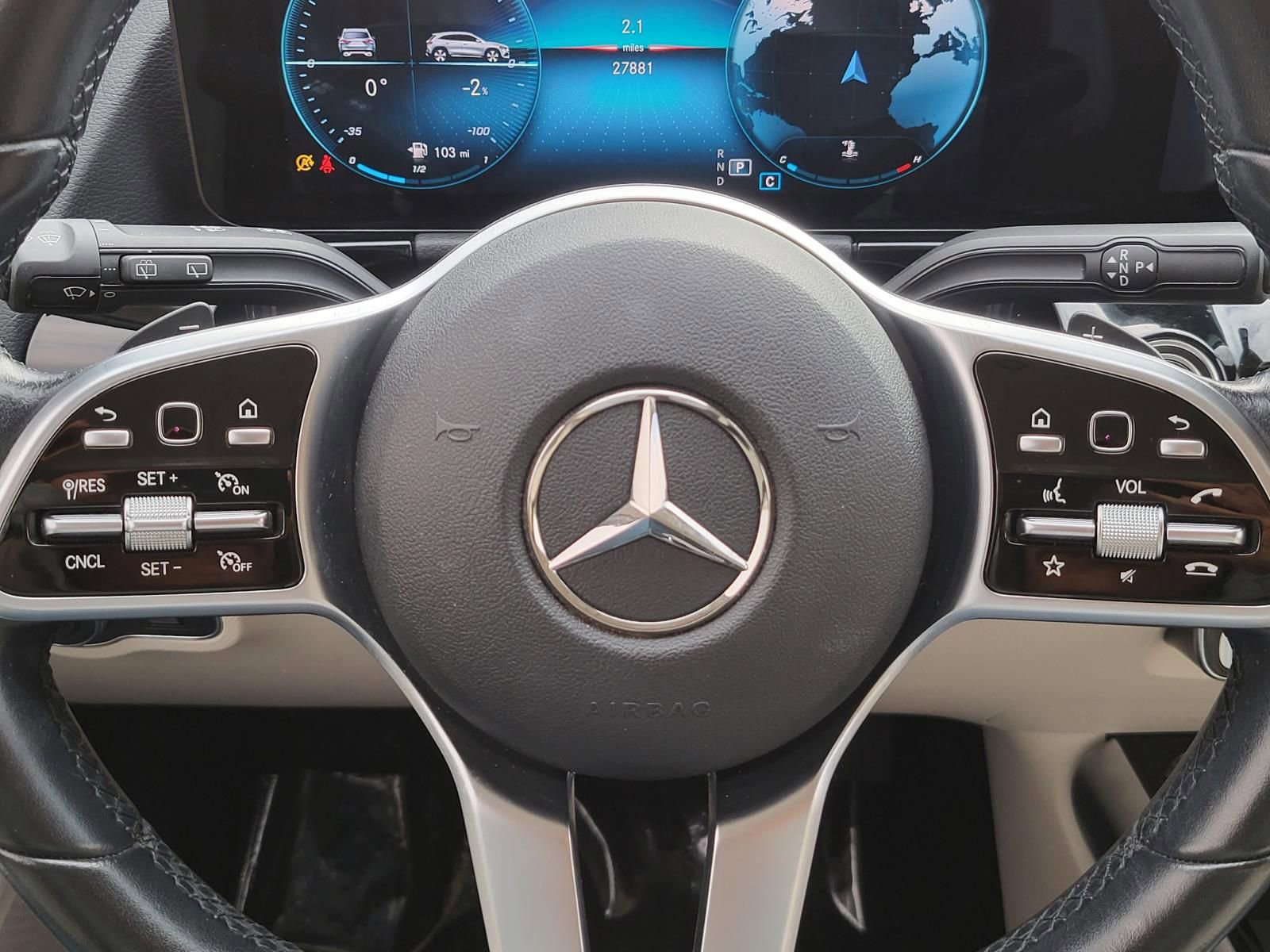 Used 2022 Mercedes-Benz GLA 250 4MATIC w/ Premium Package image 24