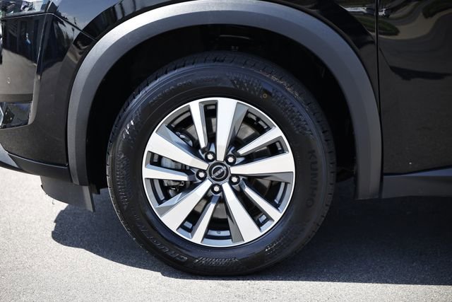 Used 2025 Nissan Pathfinder SL image 5