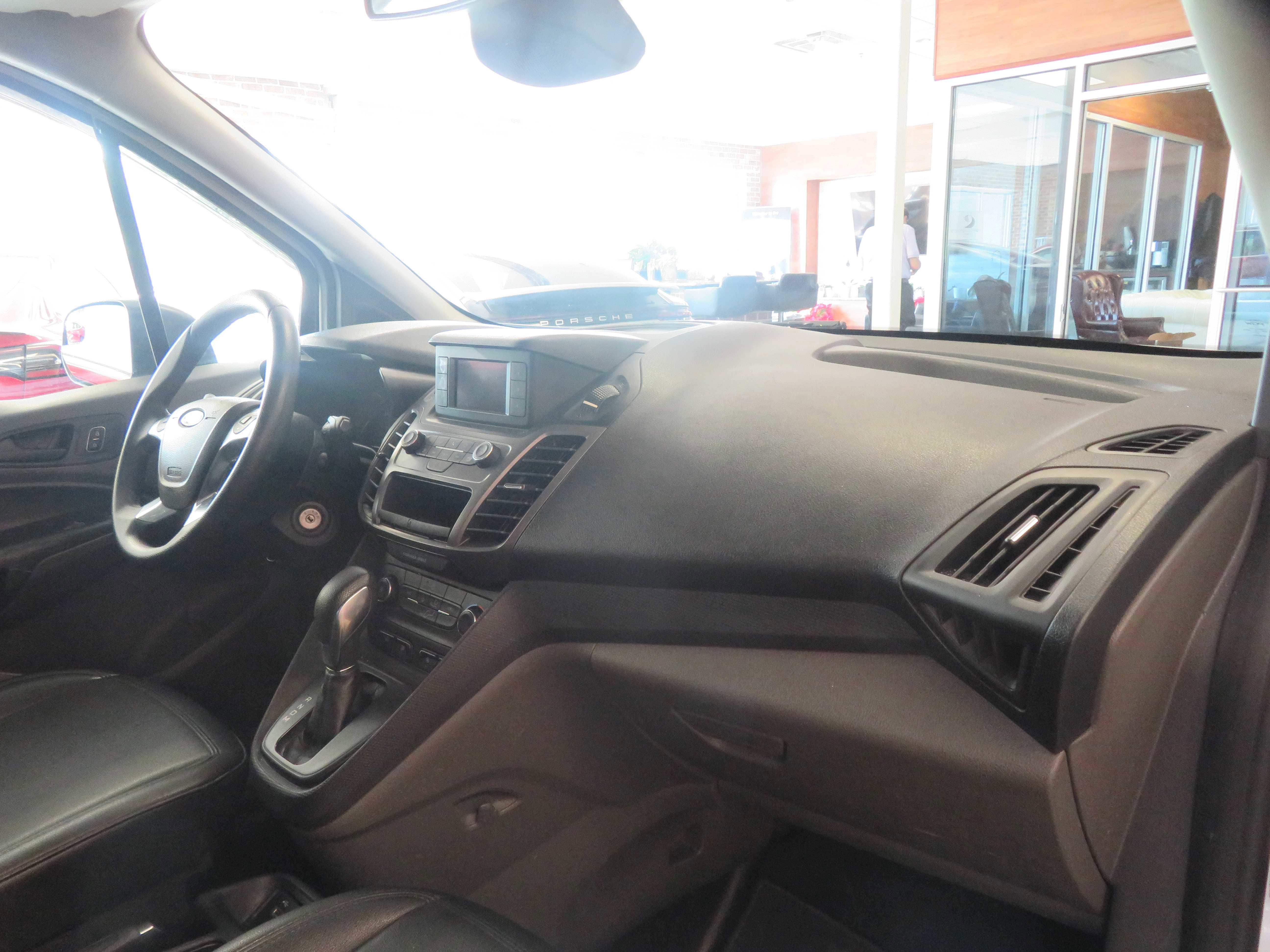 Used 2020 Ford Transit Connect XL image 37