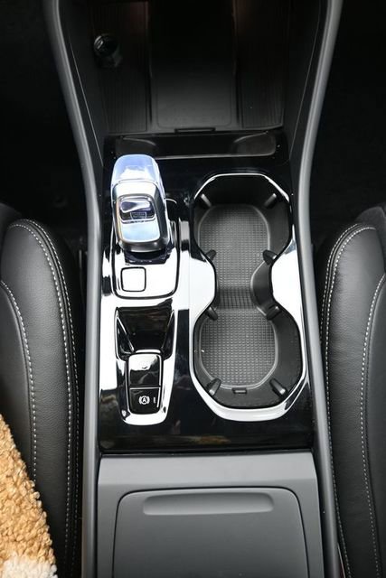 New 2026 Volvo XC40 B5 Plus w/ Protection Package Premier AWD/4WD image 10