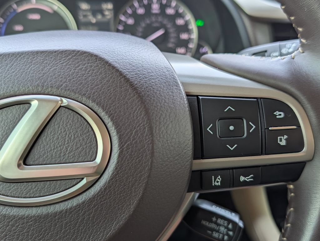 Used 2019 Lexus RX 450h AWD w/ Luxury Package image 29