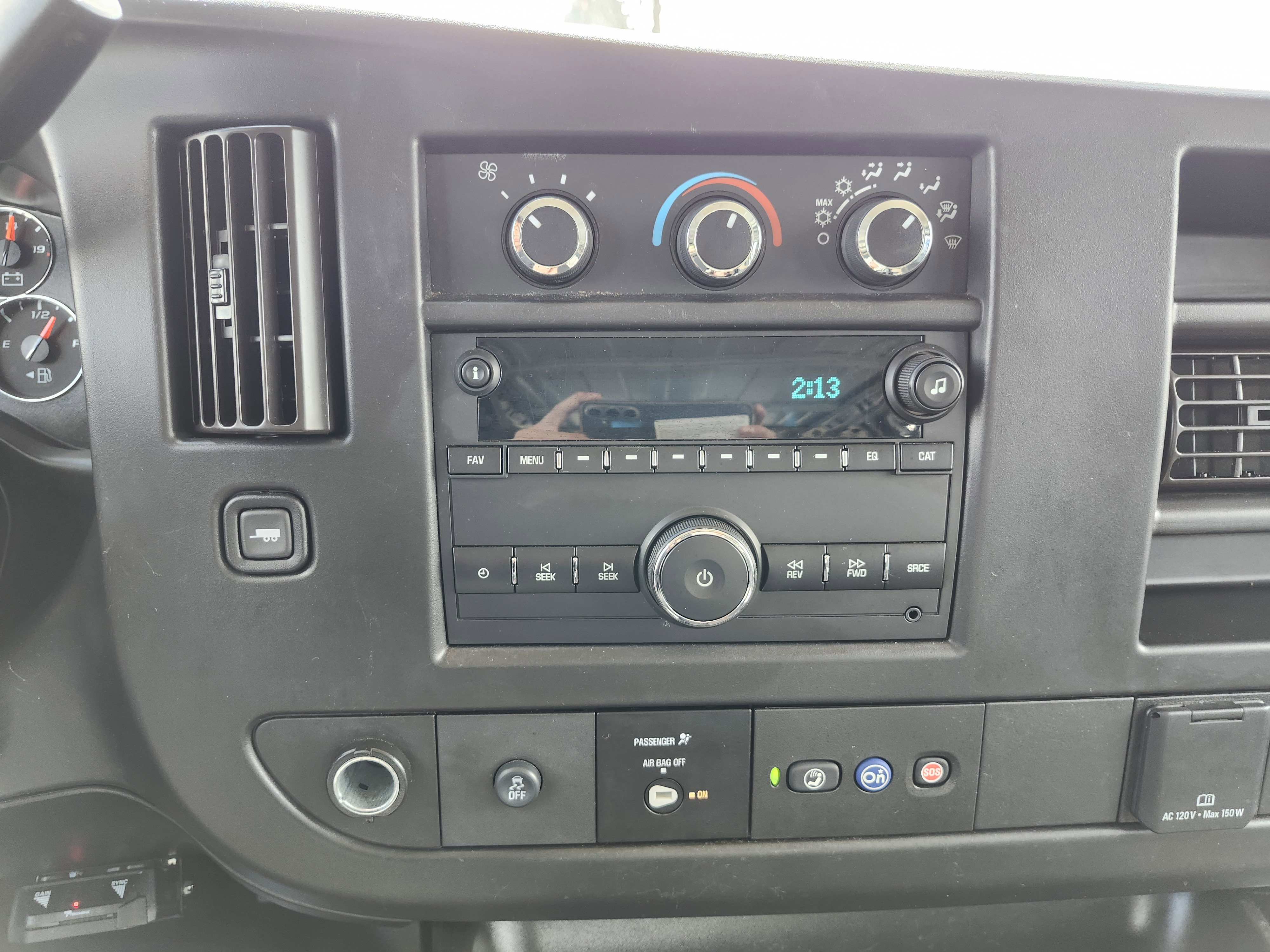 Used 2020 GMC Savana 2500 w/ Driver Convenience Package image 28