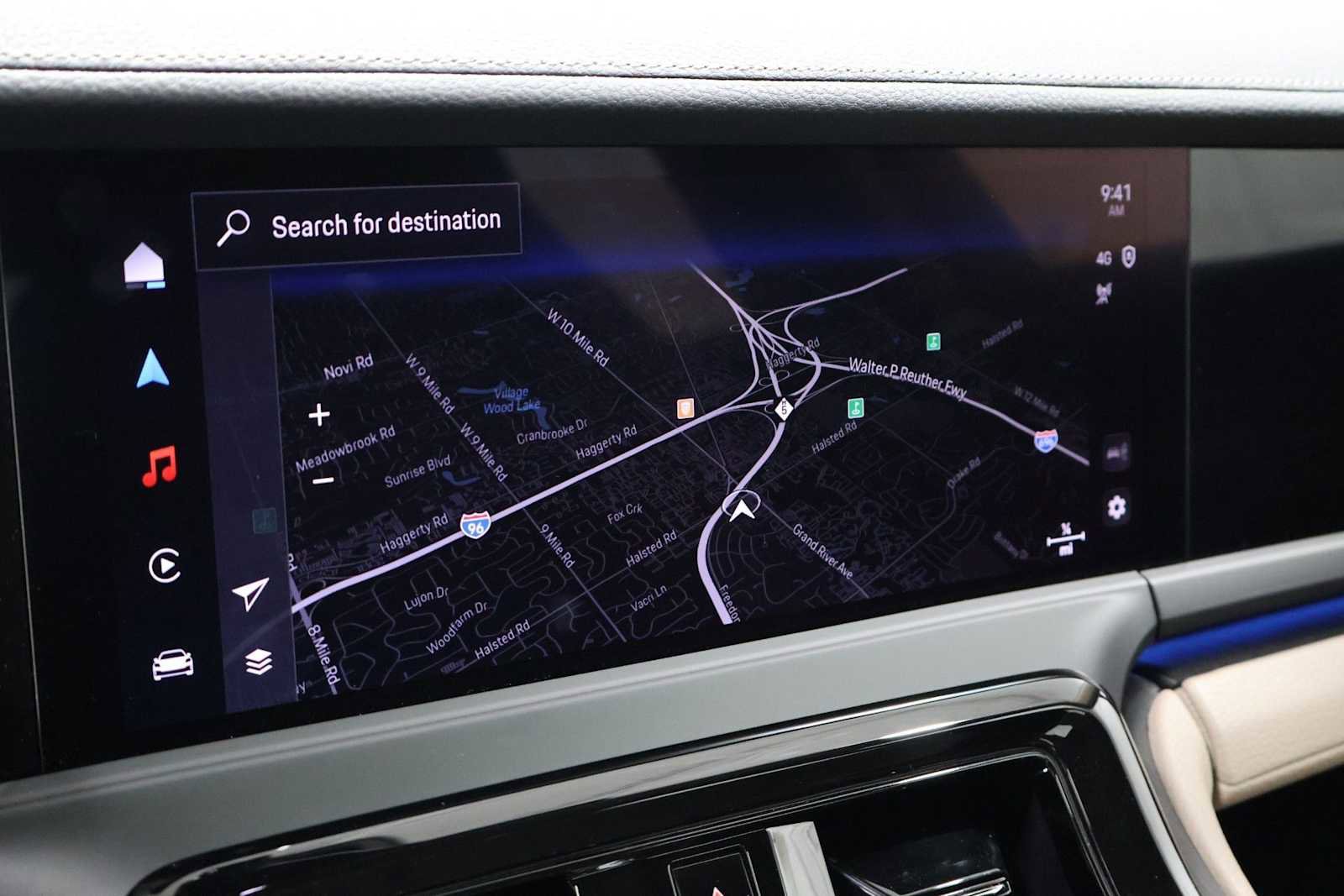 Certified 2025 Porsche Panamera 4 AWD/4WD image 30