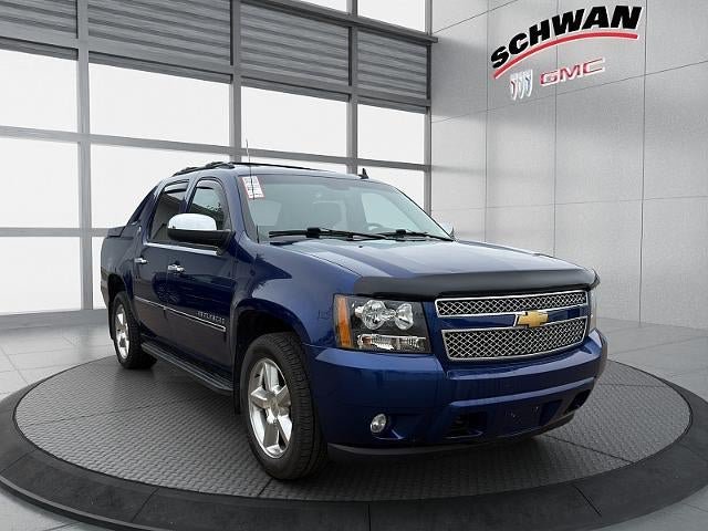 Used 2013 Chevrolet Avalanche LTZ AWD/4WD image 2