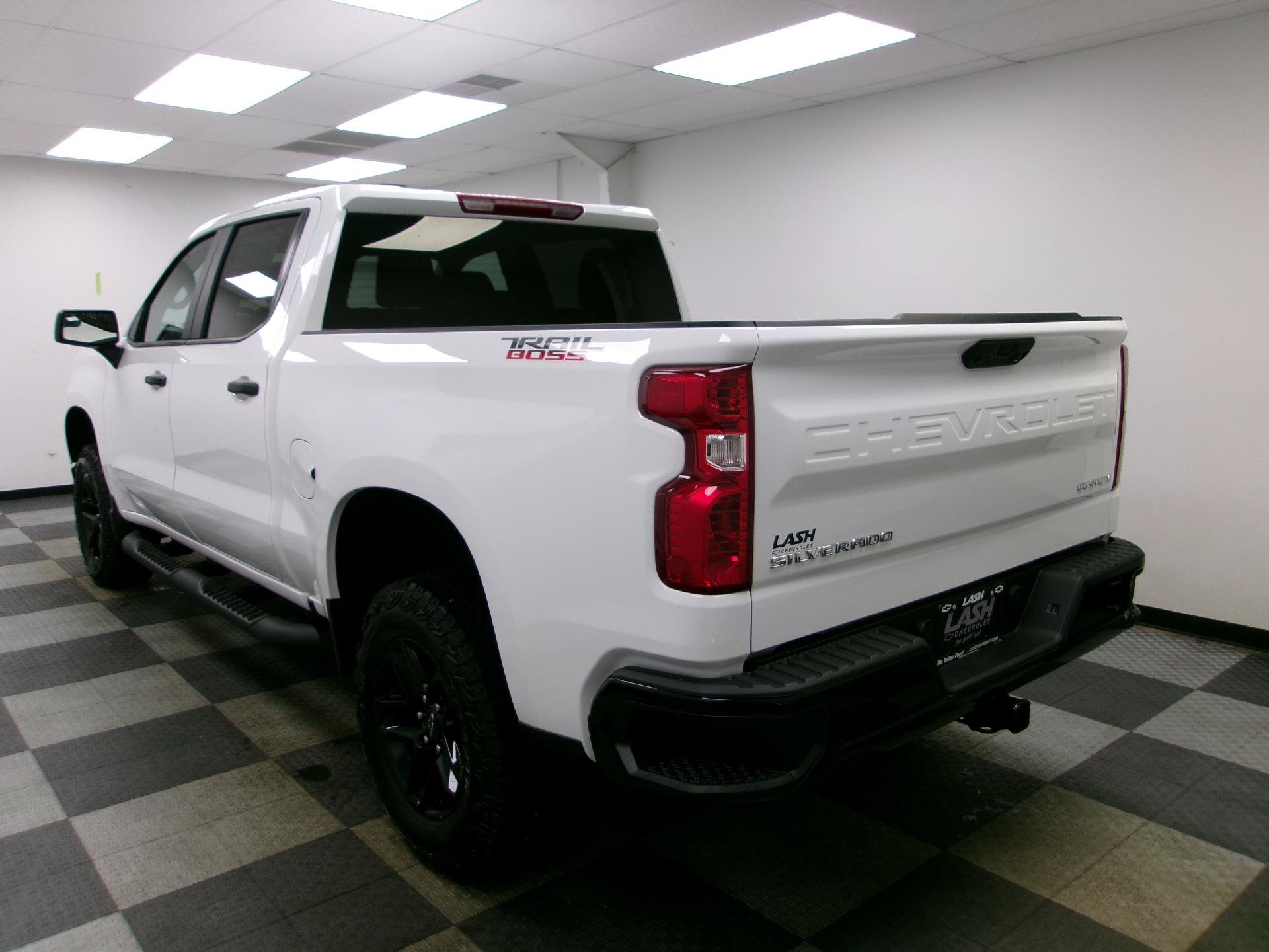 New 2026 Chevrolet Silverado 1500 Custom Trail Boss AWD/4WD image 2