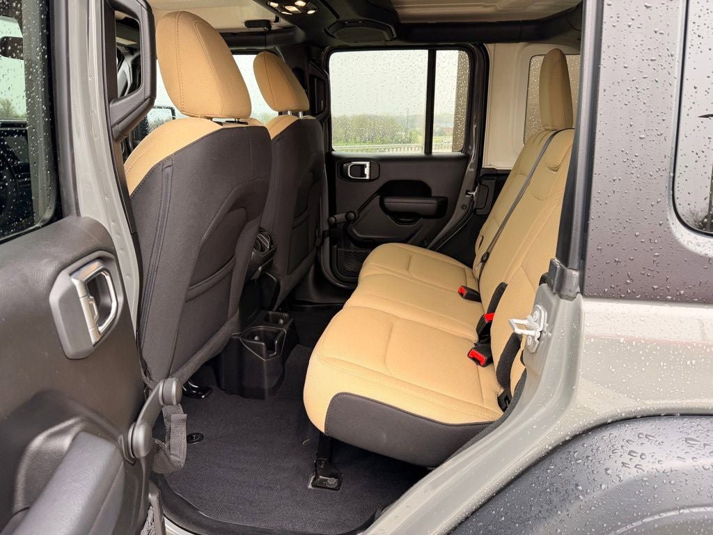 Used 2023 Jeep Wrangler Unlimited Sport AWD/4WD image 27