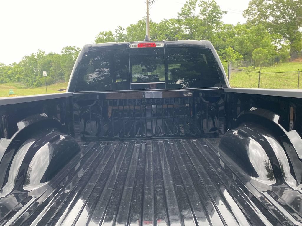 New 2026 RAM 1500 Laramie AWD/4WD image 9