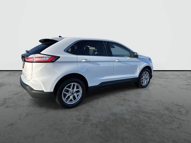 Used 2024 Ford Edge SEL image 8