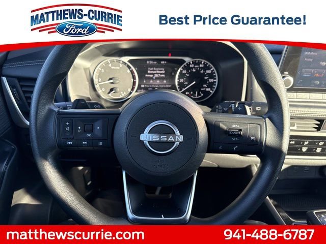 Used 2023 Nissan Rogue S image 16