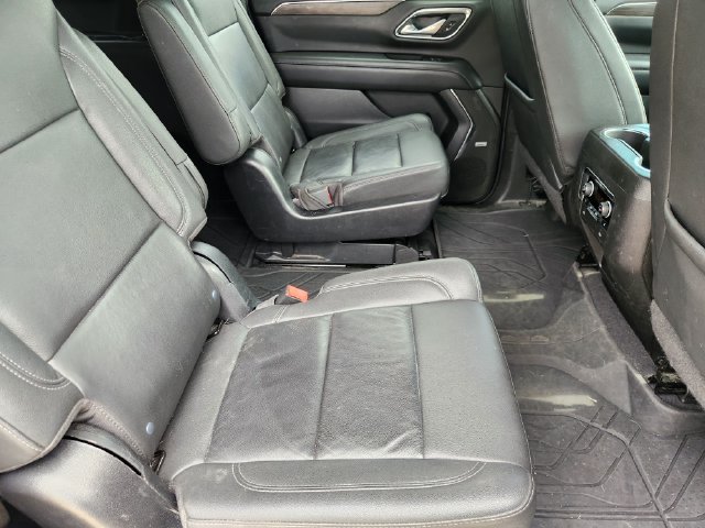 Used 2022 Chevrolet Suburban Z71 w/ Luxury Package AWD/4WD image 31