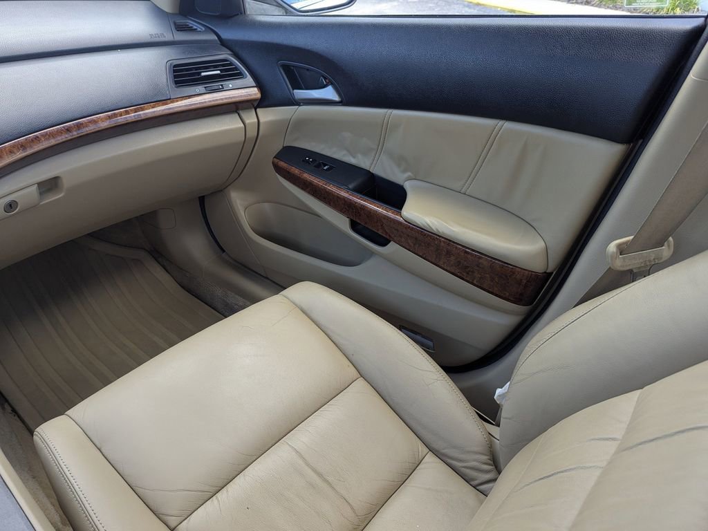 Used 2012 Honda Accord EX-L image 12