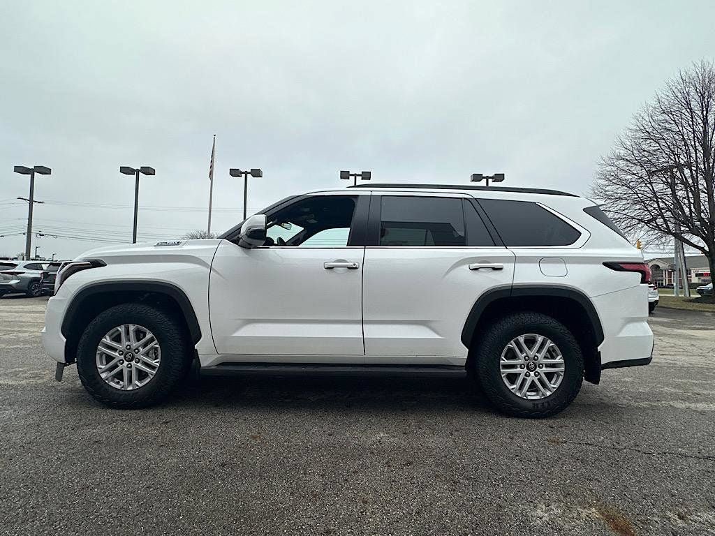 Certified 2025 Toyota Sequoia SR5 AWD/4WD image 2
