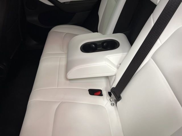 Used 2021 Tesla Model Y Long Range image 46