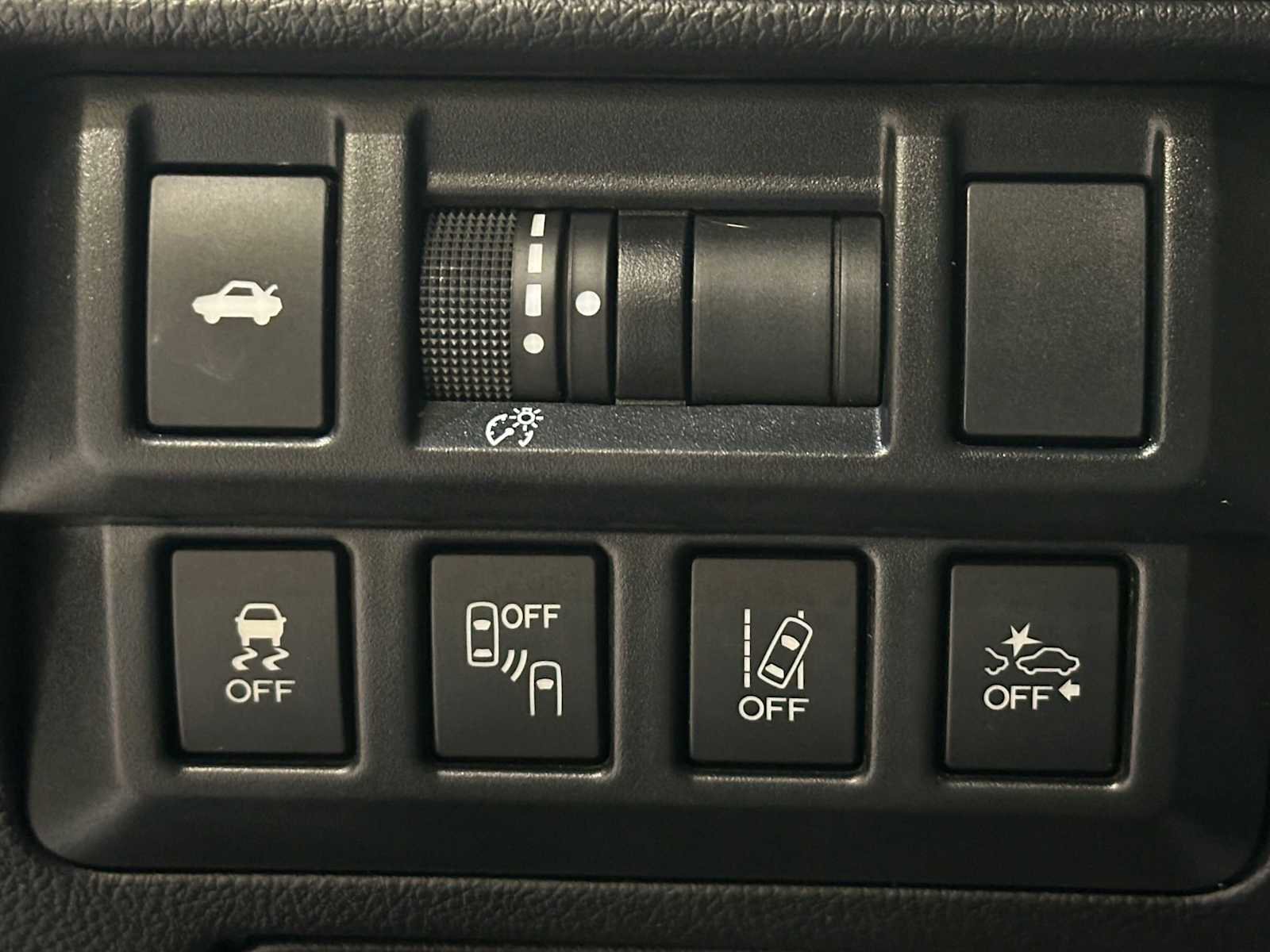 Used 2018 Subaru Legacy 2.5i Premium AWD/4WD image 19