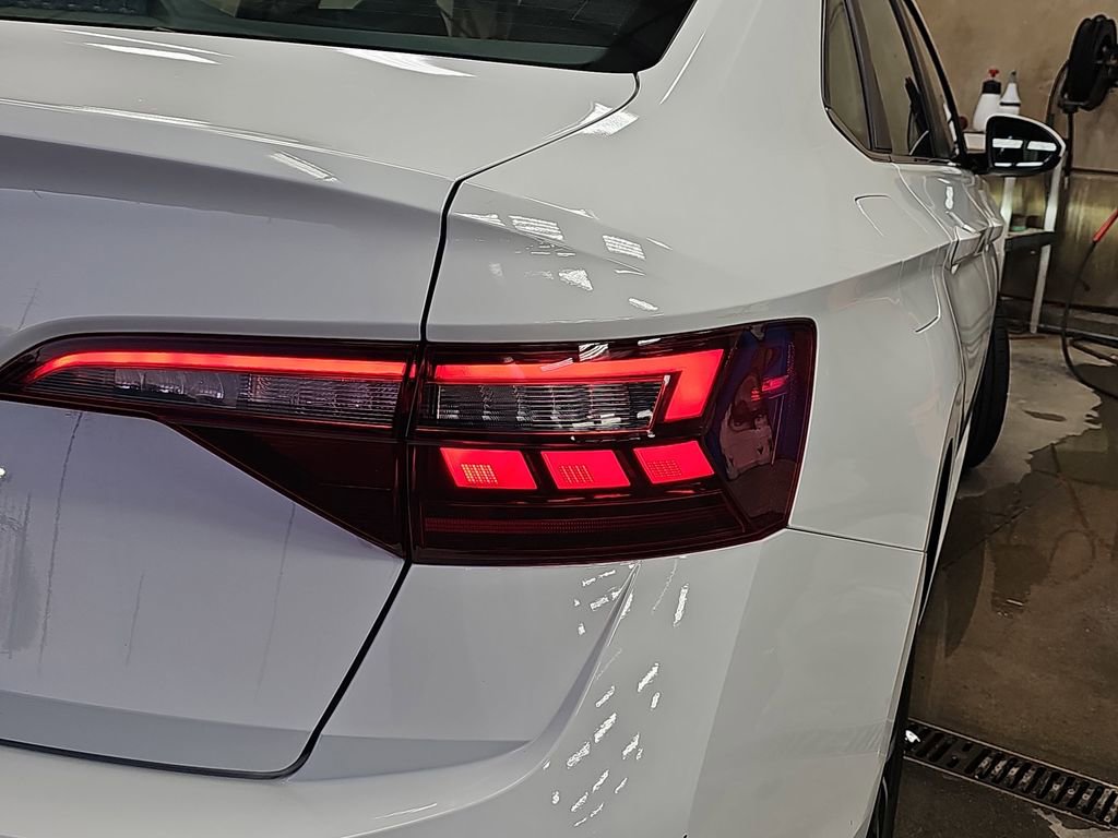 Used 2024 Volkswagen Jetta S image 31