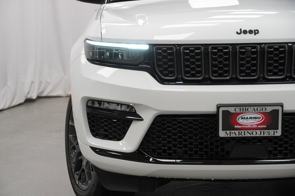 New 2025 Jeep Grand Cherokee Summit w/ Obsidian Package image 6
