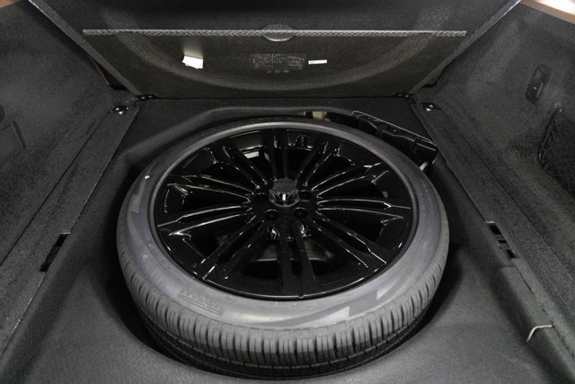 Used 2023 Land Rover Range Rover SE image 21