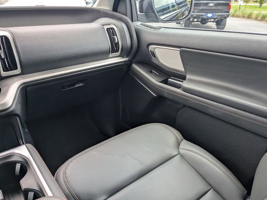 New 2025 Ford Expedition Max Active image 21