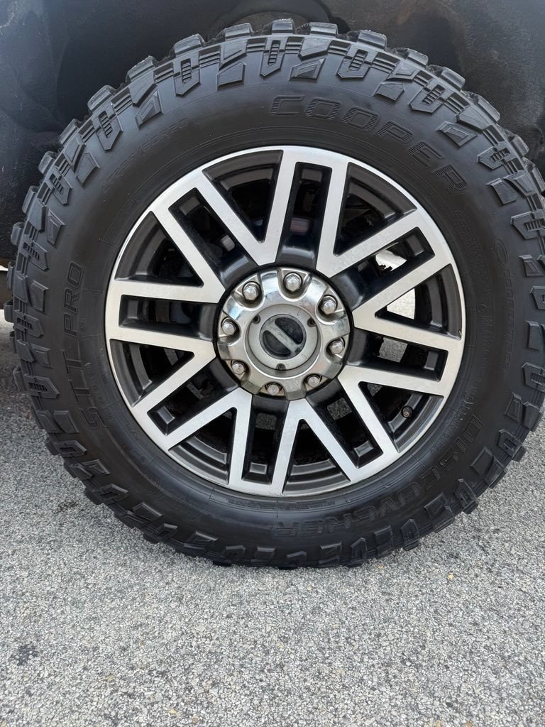 Used 2018 Ford F250 Lariat w/ Lariat Value Package AWD/4WD image 9