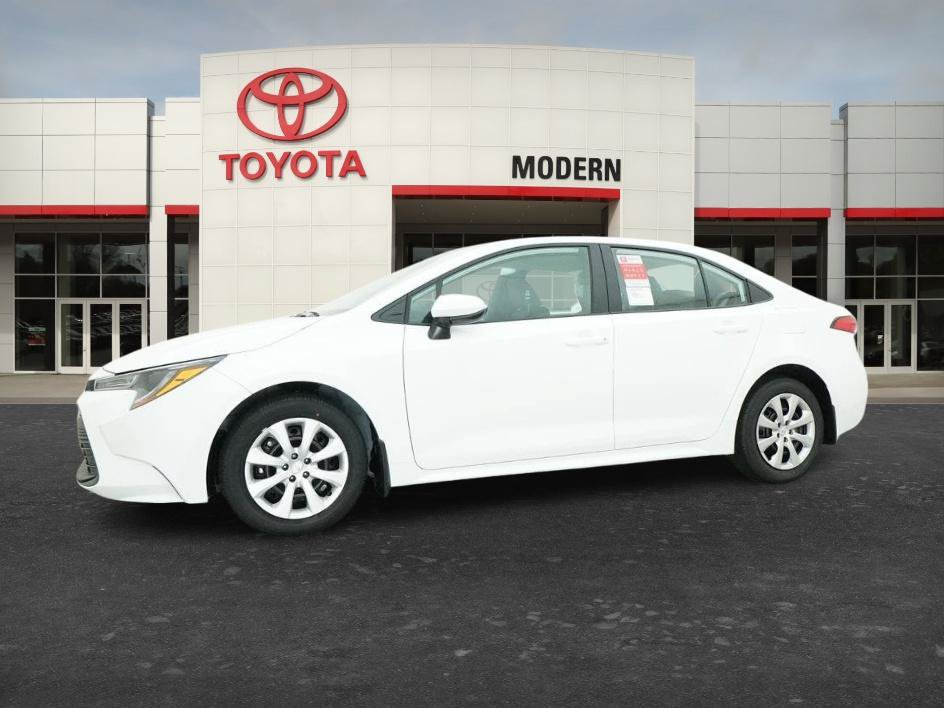 New 2026 Toyota Corolla LE FWD image 4