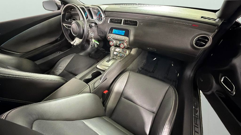 Used 2010 Chevrolet Camaro SS w/ RS Package RWD image 29