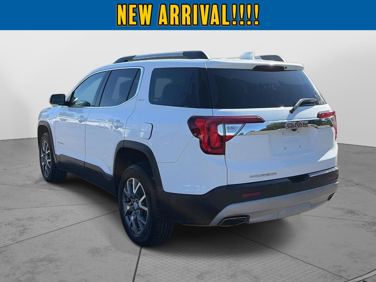 Certified 2023 GMC Acadia SLT w/ Preferred Package FWD image 5