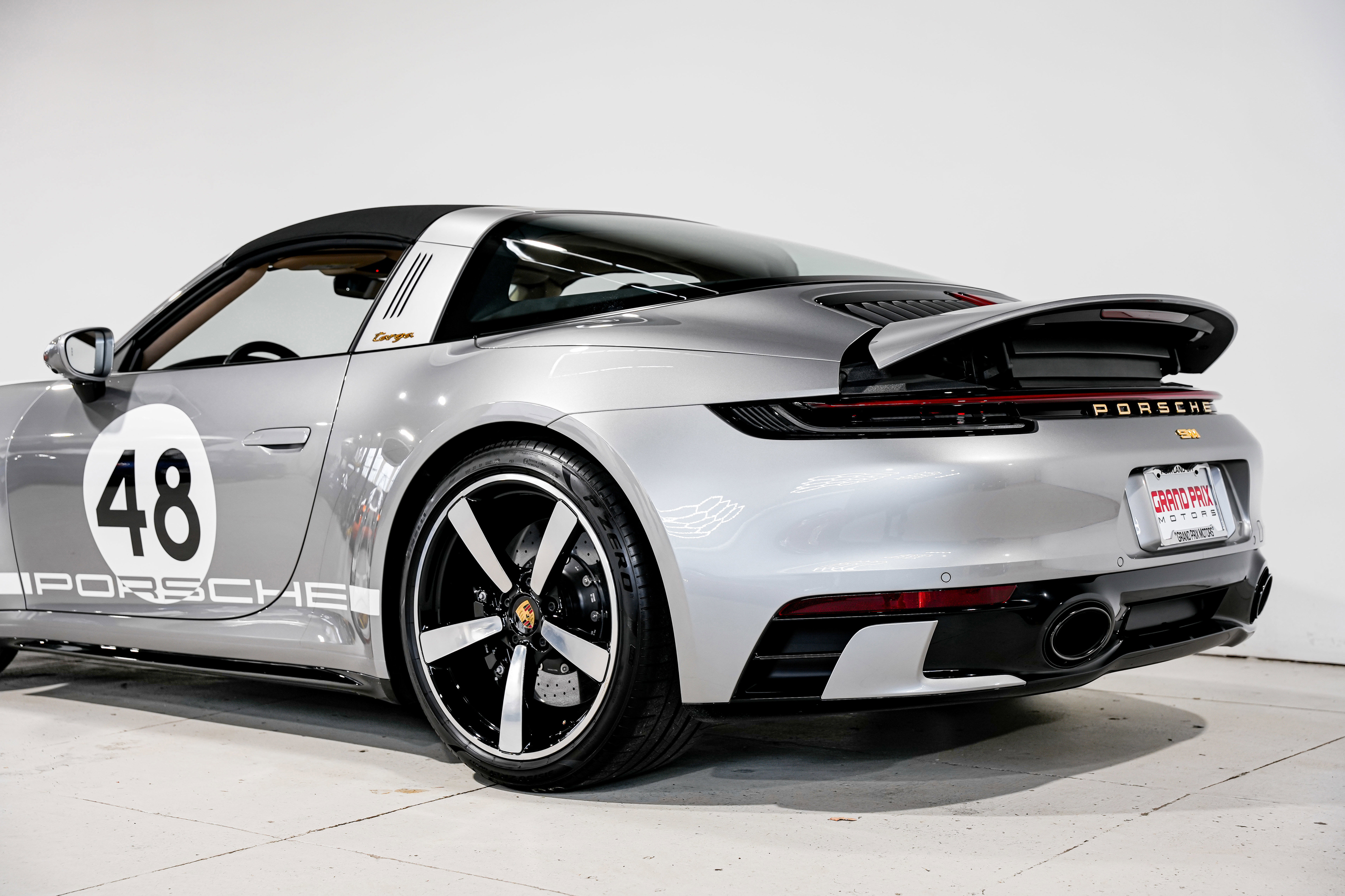 Used 2021 Porsche 911 Targa 4S Heritage Design image 47