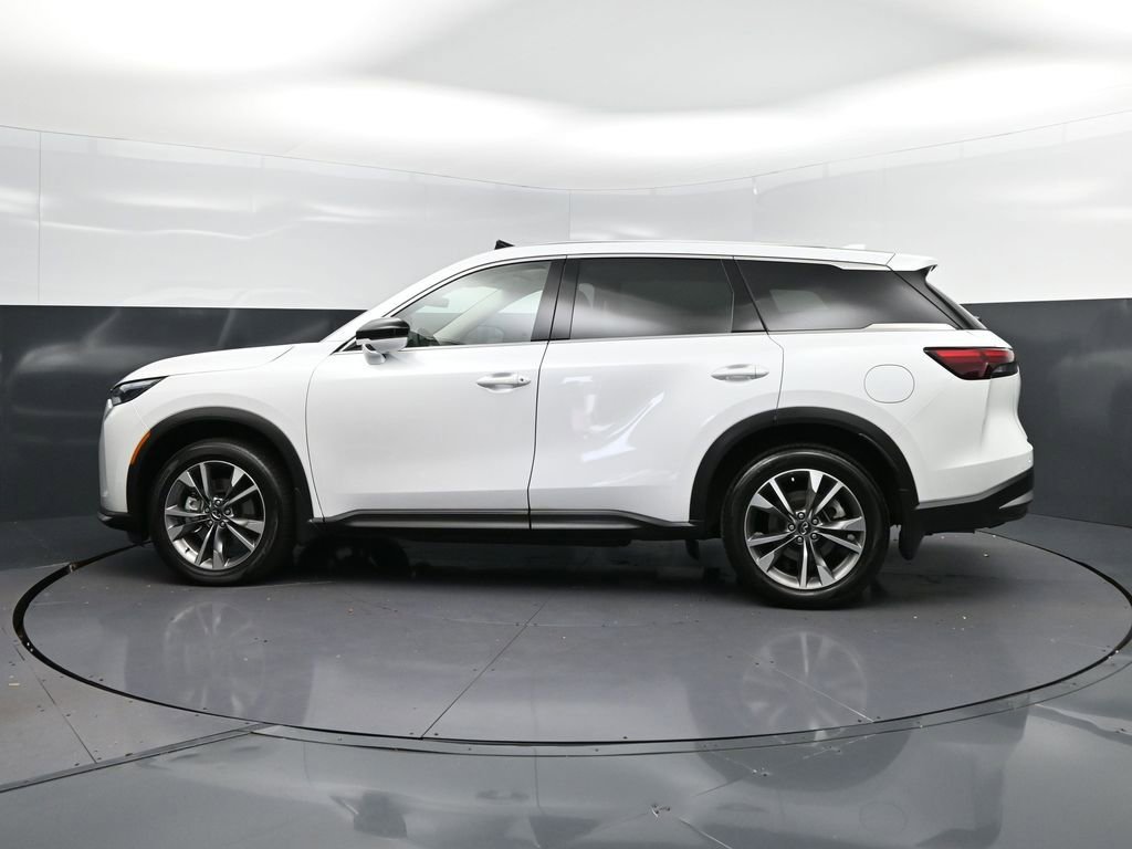 Used 2026 INFINITI QX60 Pure w/ Cargo Package image 4