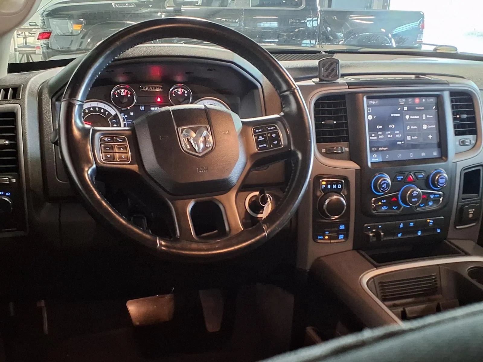 Used 2022 RAM 1500 Express w/ Wheel & Sound Group AWD/4WD image 13